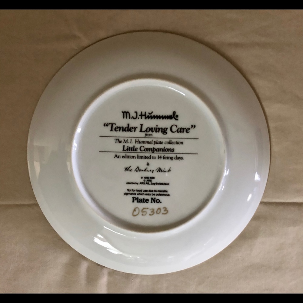 M.J. Hummel “Tender Loving Care” Collectible Plate - Picture 6 of 8